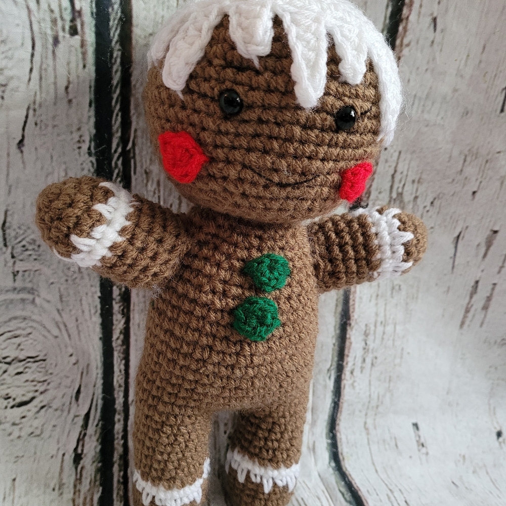 Crochet Gingerbread Boy Stuffed Amigurumi - Picture 3 of 11